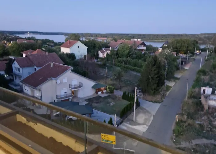 Oskar Dunav Stari Banovci